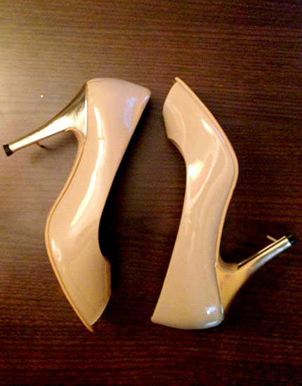 Nude pumps