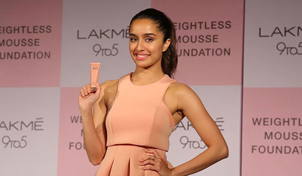 A TÊTE-À-TÊTE WITH BOLLYWOOD’S FAVE DARLING, SHRADDHA KAPOOR