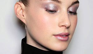 BB TREND ALERT: HOLOGRAPHIC MAKEUP