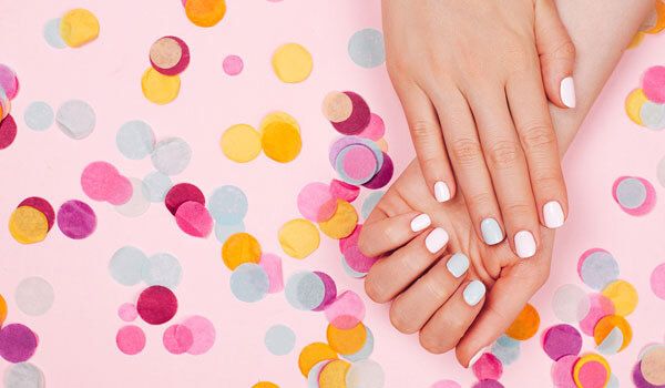 HOW TO CARE FOR A GEL MANICURE